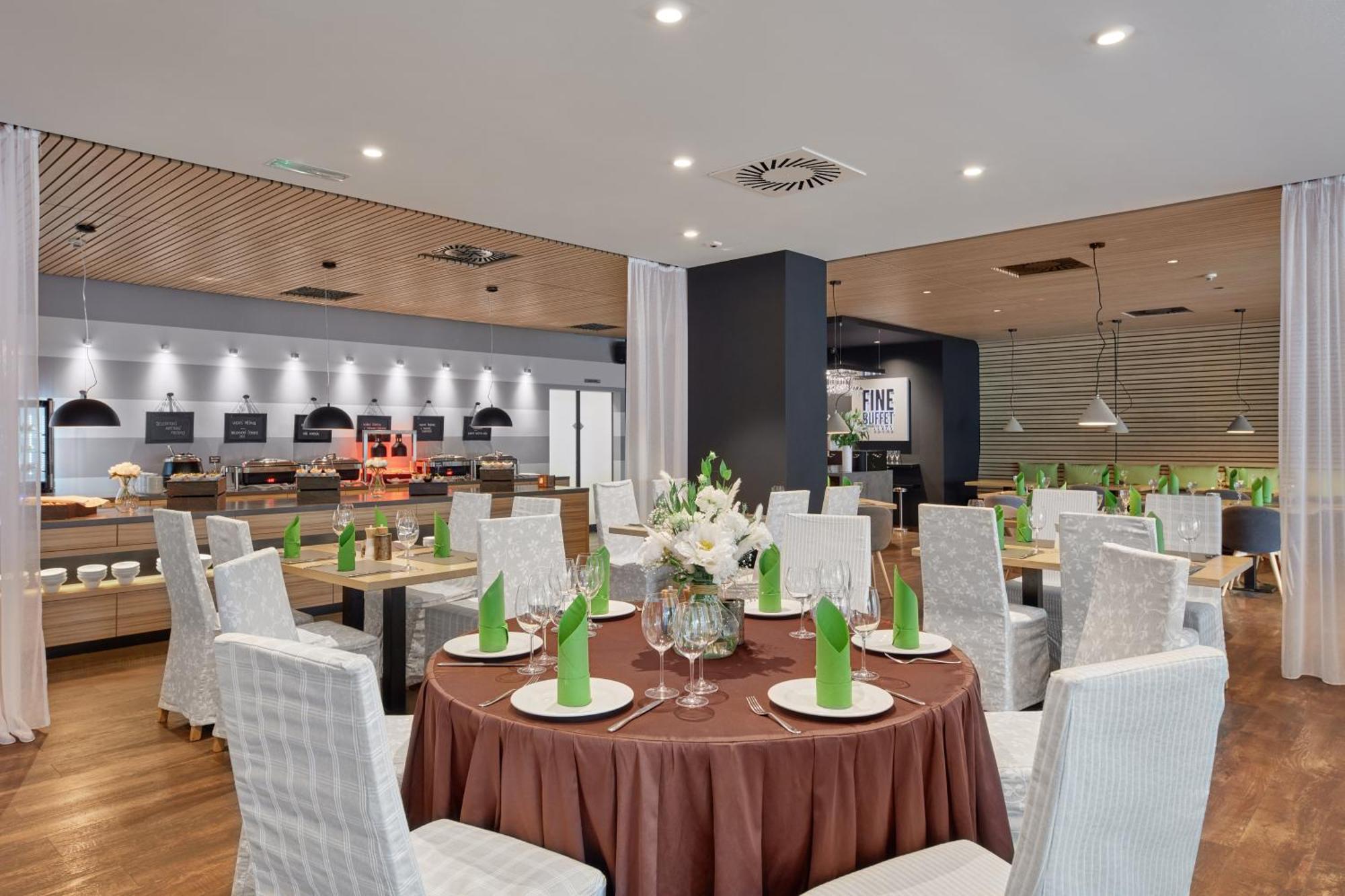 Spa Hotel Felicitas Podebrady Ngoại thất bức ảnh